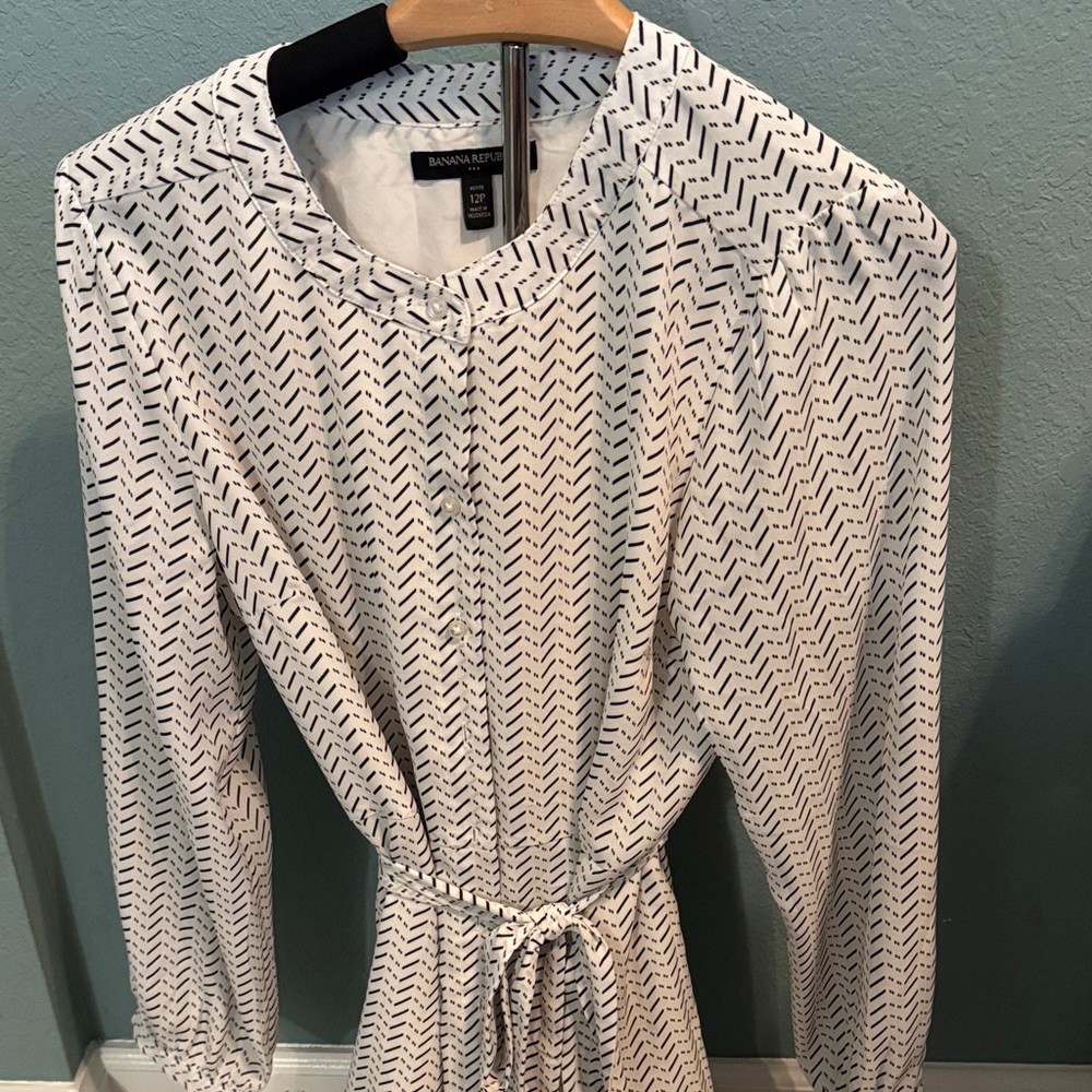 Banana Republic Black and White Geometric Dress